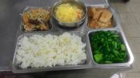 107.3.1午餐  白米飯、油酥油腐、木須銀芽、炒菠菜、玉米蛋花湯