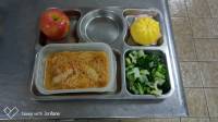 109.5.20午餐  麵線羮、奶黃包、炒有機黑葉白菜、蘋果