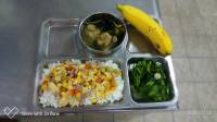 109.7.8午餐  肉絲蛋炒飯、炒空心菜、黃芽海芽湯、香蕉