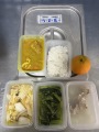 1130216白飯,椰香咖哩雞,鴻菇高麗菜,炒油菜(碇中),冬瓜排骨湯,橘子,調味料