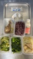 1130530  紫米飯,五香雞腿,清炒青花椰,炒芥藍菜,蔬菜火鍋湯,豆漿,調味料