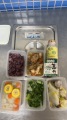 1130613   紫米飯,洋芋燉雞,滷白菜,炒蚵白菜,銀蘿玉米湯,牛奶,豆漿,調味料