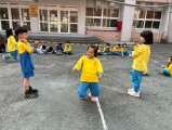 101 playing with the rubber band rope (11)