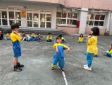 101 playing with the rubber band rope (14)