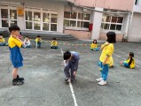 101 playing with the rubber band rope (17)