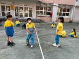 101 playing with the rubber band rope (21)