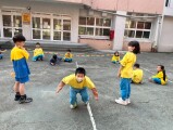 101 playing with the rubber band rope (22)