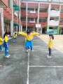 102 playing with the rubber band rope (2)