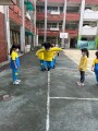 102 playing with the rubber band rope (6)