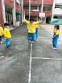 102 playing with the rubber band rope (72)
