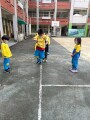 102 playing with the rubber band rope (75)