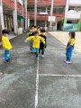 102 playing with the rubber band rope (76)