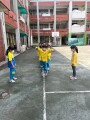 102 playing with the rubber band rope (80)