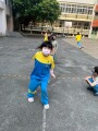 103 playing with the rubber band rope (2)