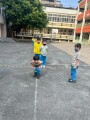 103 playing with the rubber band rope (3)