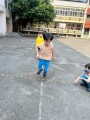 103 playing with the rubber band rope (113)
