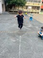 103 playing with the rubber band rope (117)