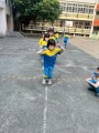 103 playing with the rubber band rope (125)