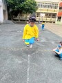 103 playing with the rubber band rope (127)