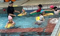 102 swimming class (27)